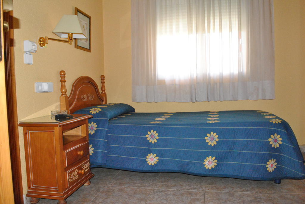 Hostal Rey Teodomiro Орихуела Стая снимка