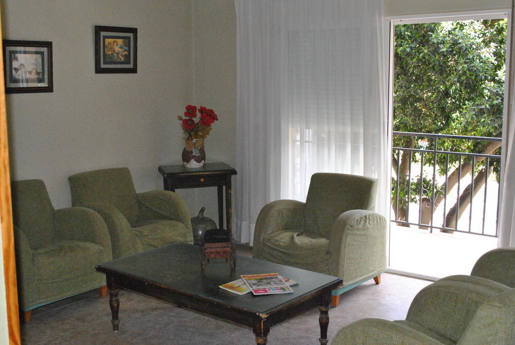 Hostal Rey Teodomiro Орихуела Екстериор снимка